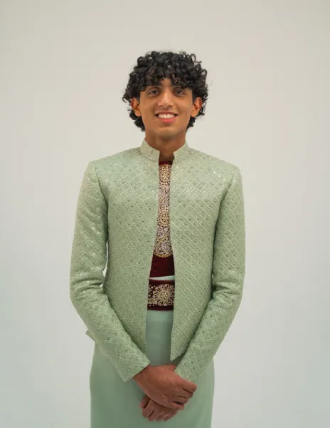 Anuhas Methnuka Bandara Rathnayake is an emerging Kandyan Dance performer, teacher and cultural leader.